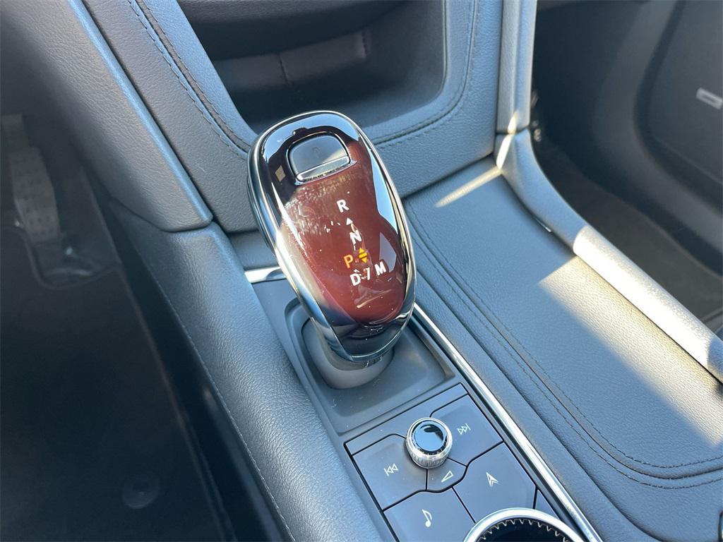 used 2024 Cadillac XT6 car, priced at $42,250