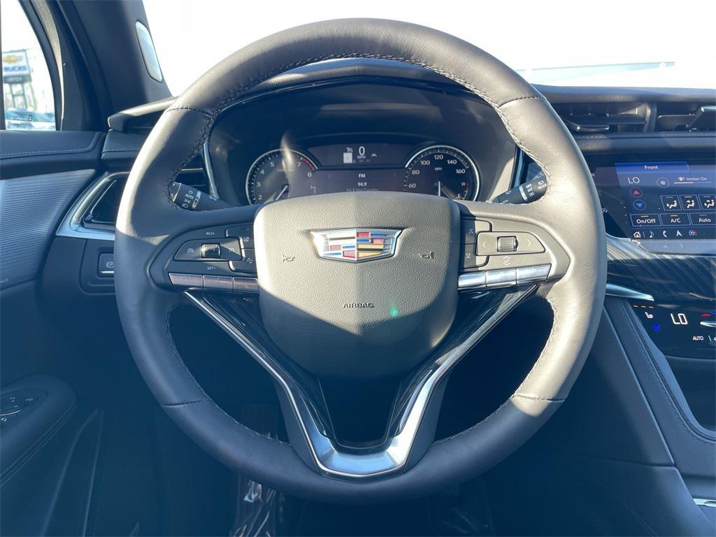 used 2024 Cadillac XT6 car, priced at $42,250
