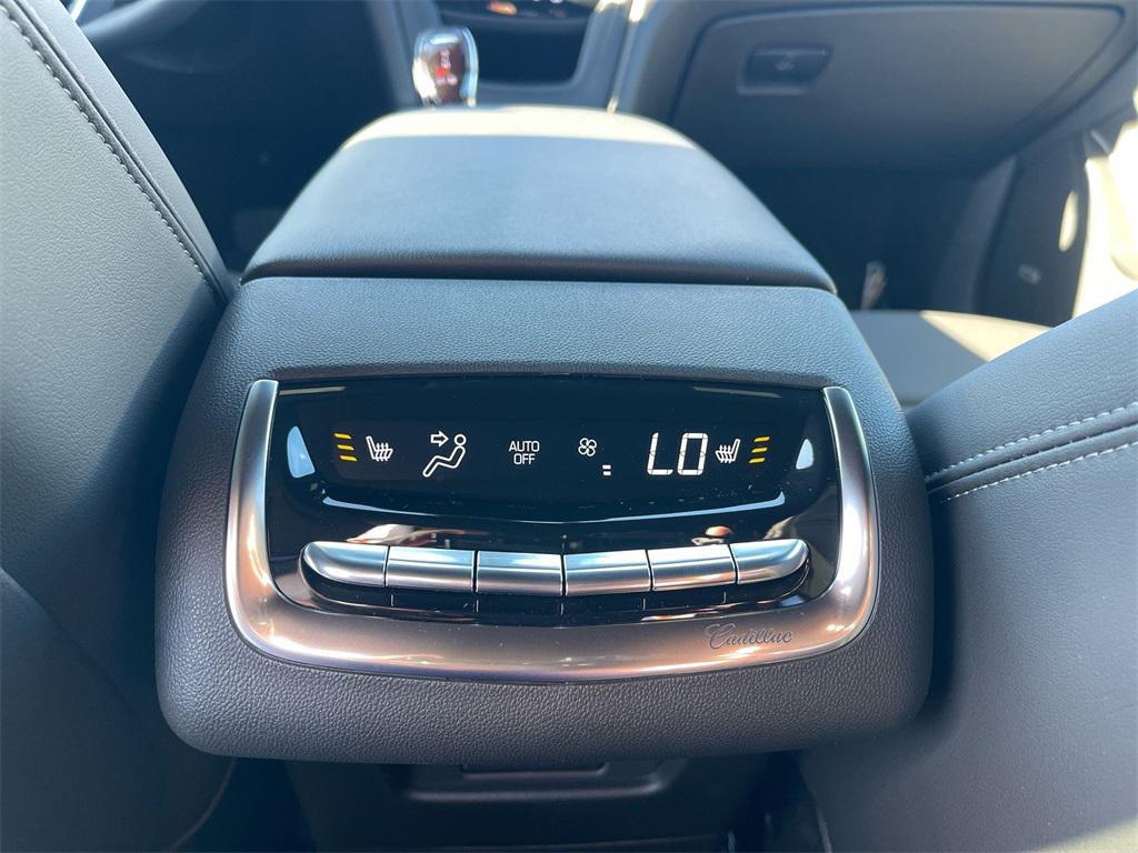 used 2024 Cadillac XT6 car, priced at $42,250