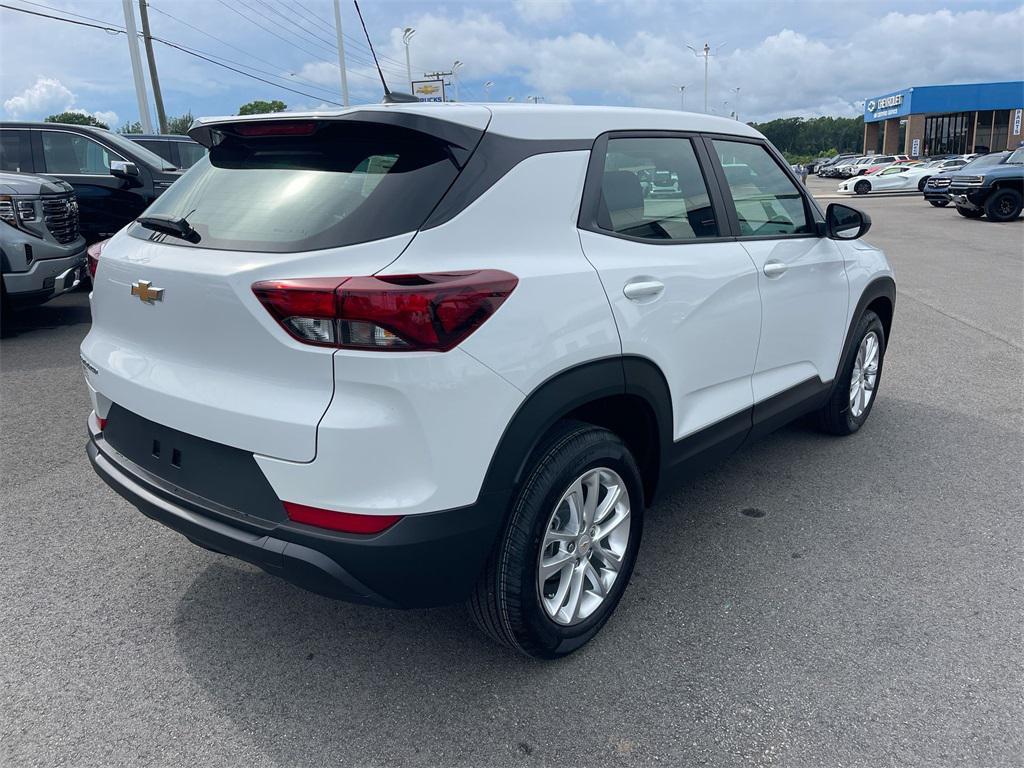 new 2026 Chevrolet TrailBlazer car, priced at $25,585