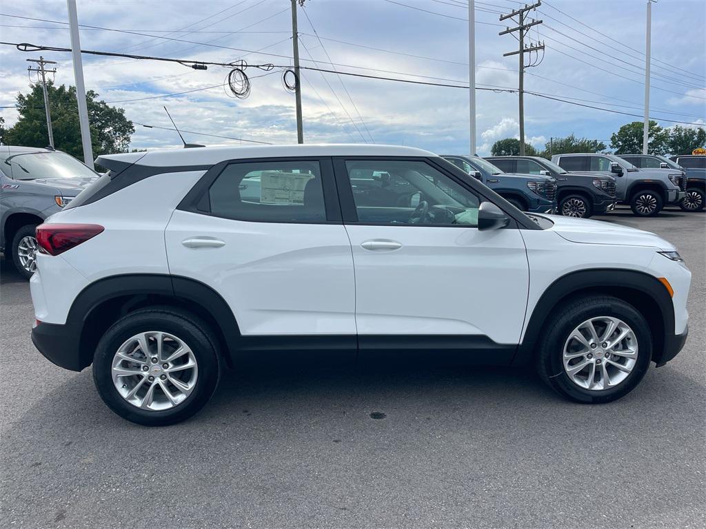new 2026 Chevrolet TrailBlazer car, priced at $25,585