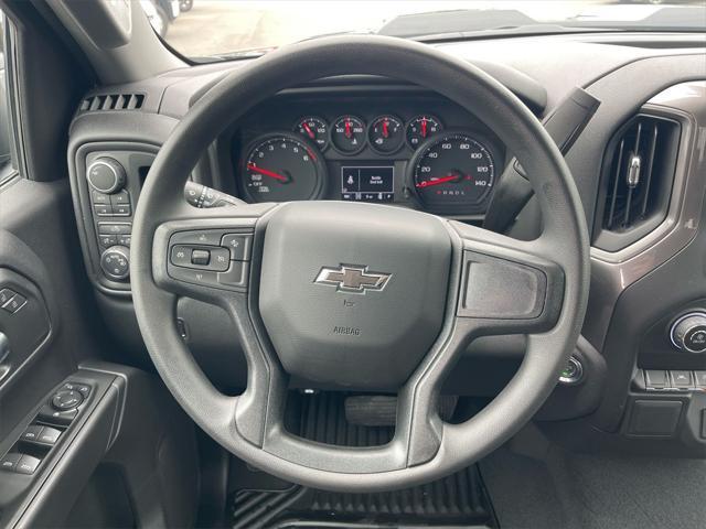 new 2025 Chevrolet Silverado 1500 car, priced at $42,995