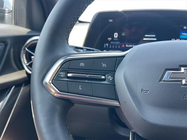 used 2025 Chevrolet Equinox car, priced at $31,350