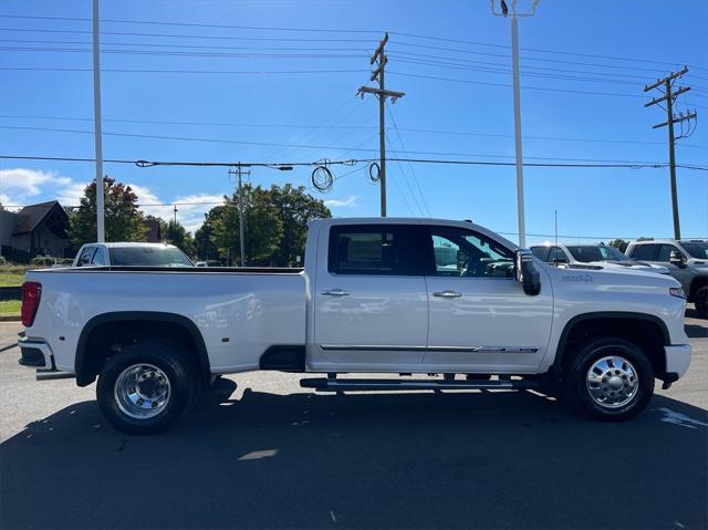 new 2025 Chevrolet Silverado 3500 car, priced at $92,230