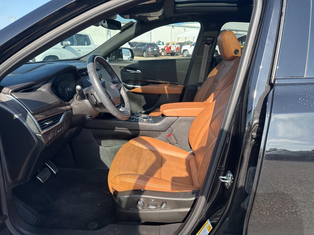 used 2023 Cadillac XT4 car, priced at $33,550