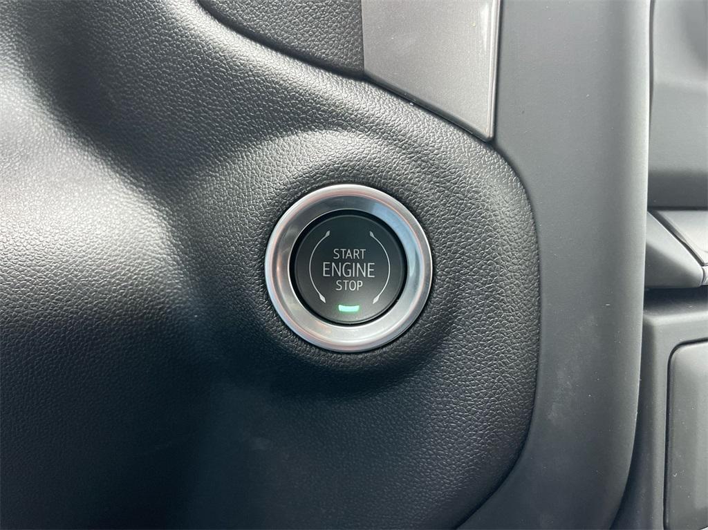 used 2024 GMC Sierra 1500 car, priced at $38,450