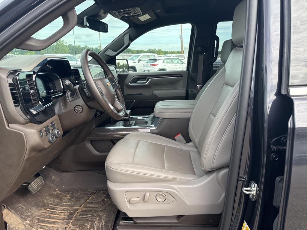 used 2024 Chevrolet Silverado 1500 car
