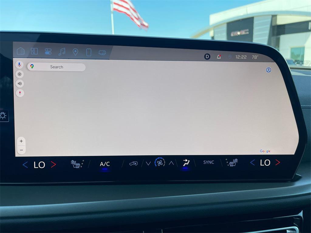 used 2025 Chevrolet Traverse car, priced at $39,680