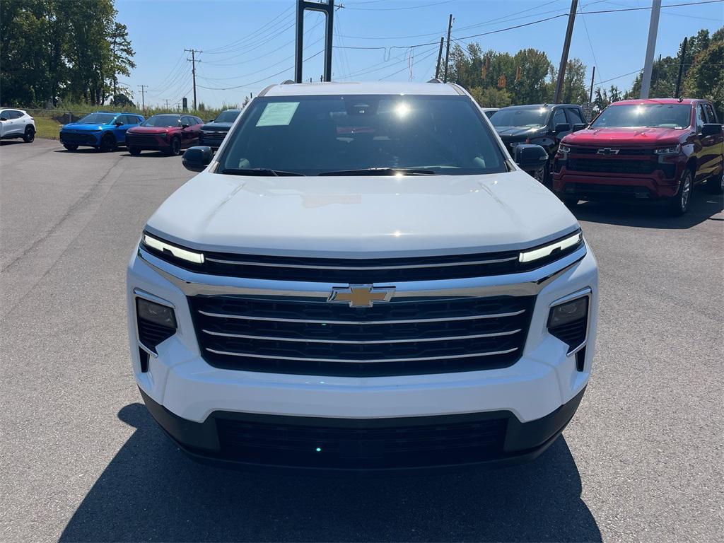 used 2025 Chevrolet Traverse car, priced at $39,680