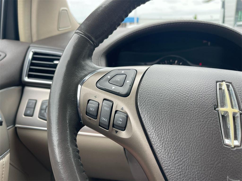 used 2013 Lincoln MKX car, priced at $7,950