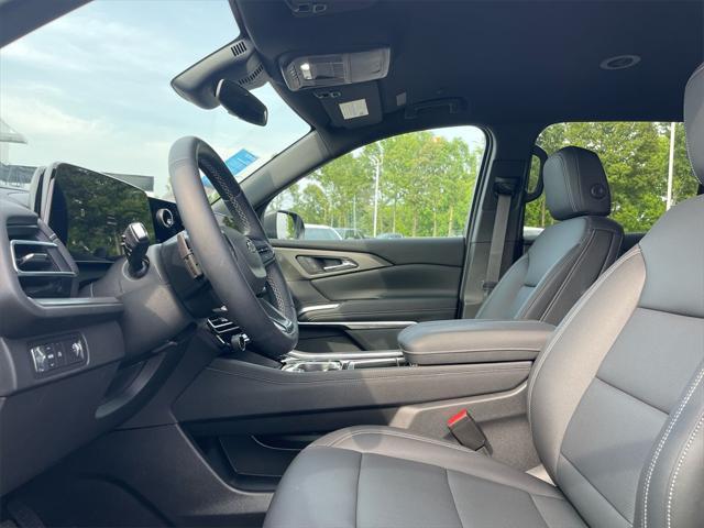 used 2024 Chevrolet Traverse car, priced at $39,280