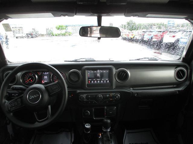 used 2022 Jeep Gladiator car, priced at $32,267