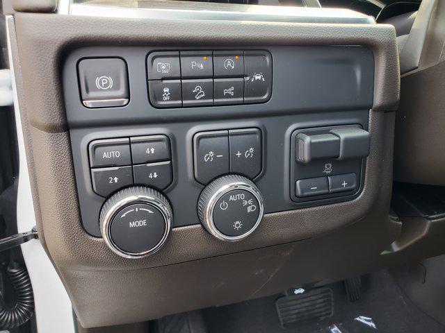 new 2025 Chevrolet Suburban car, priced at $63,002