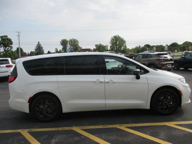 used 2024 Chrysler Pacifica Hybrid car, priced at $39,430