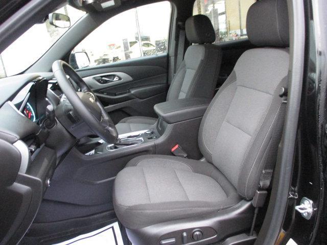 used 2023 Chevrolet Traverse car, priced at $29,919