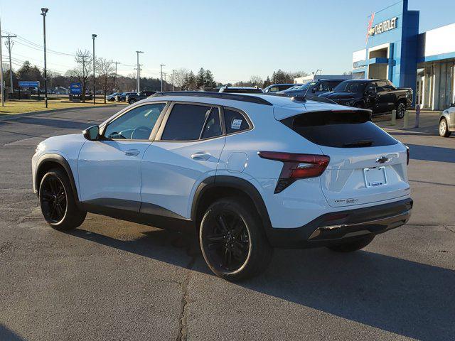 new 2025 Chevrolet Trax car, priced at $25,731