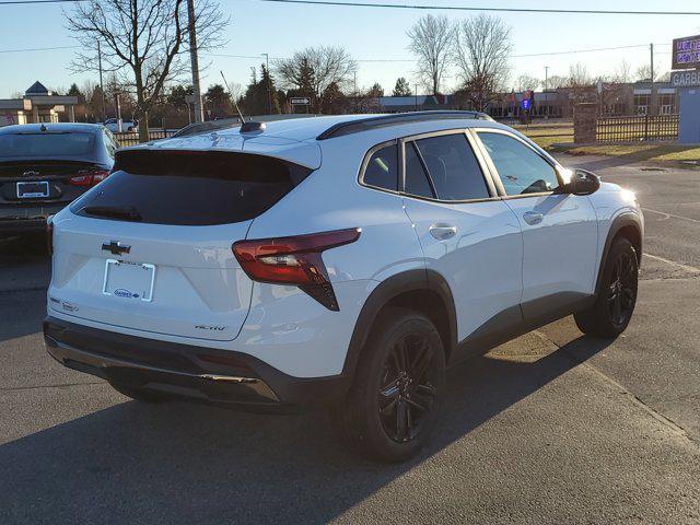 new 2025 Chevrolet Trax car, priced at $25,731