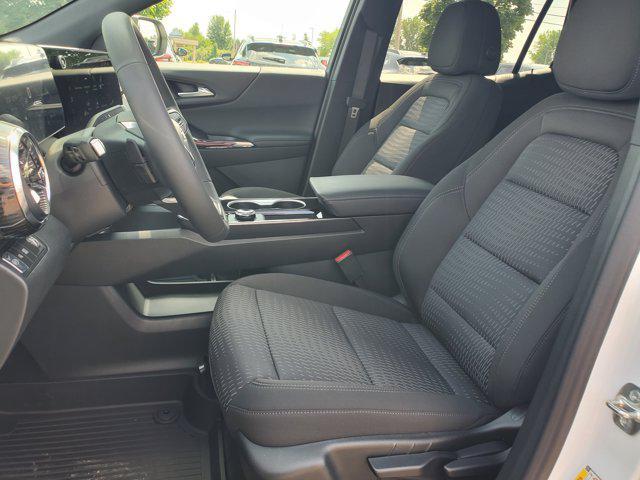 new 2026 Chevrolet Equinox car, priced at $28,172