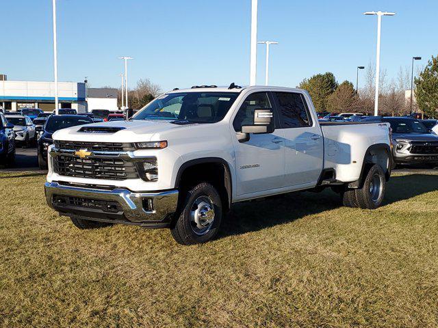 new 2025 Chevrolet Silverado 3500 car, priced at $65,930