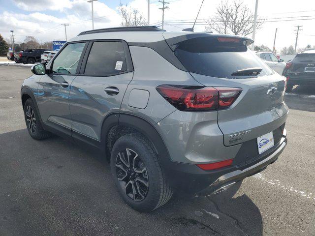 new 2025 Chevrolet TrailBlazer car, priced at $27,946