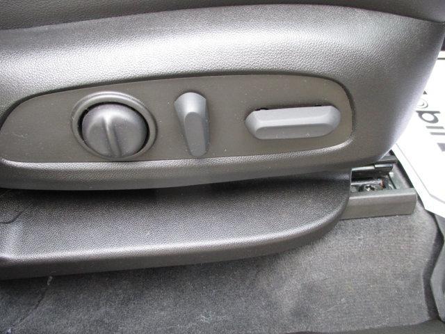 used 2022 Chevrolet Traverse car, priced at $35,987