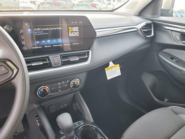new 2025 Chevrolet TrailBlazer car, priced at $25,819