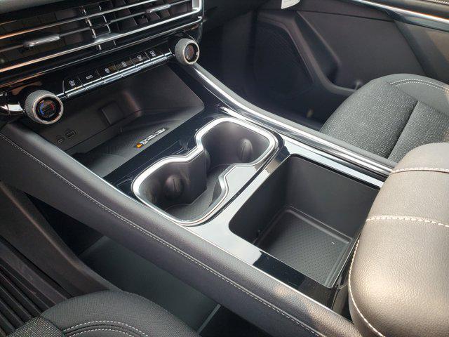 new 2025 Chevrolet Traverse car, priced at $39,991