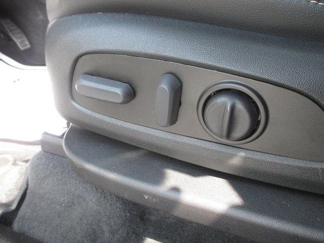 used 2023 Chevrolet Traverse car, priced at $35,987