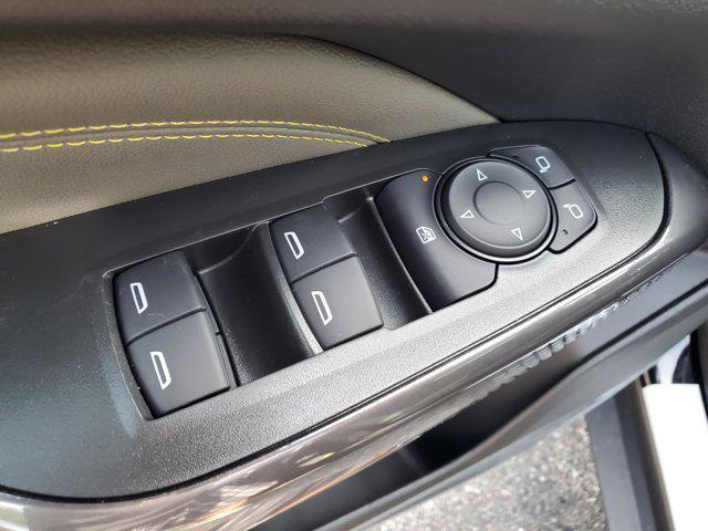 new 2025 Chevrolet Trax car, priced at $25,294