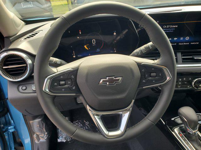 new 2025 Chevrolet Trax car, priced at $24,713