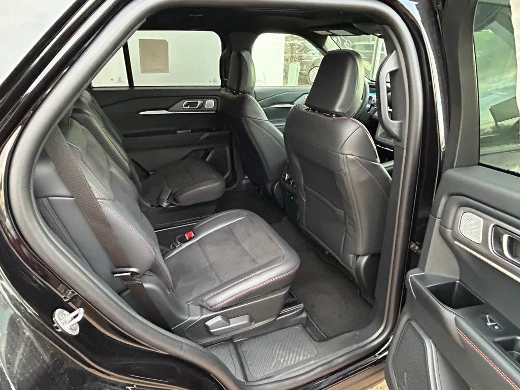 new 2025 Ford Explorer car, priced at $59,888