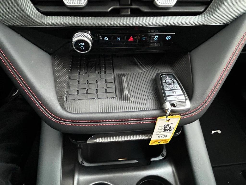 new 2025 Ford Explorer car, priced at $59,888