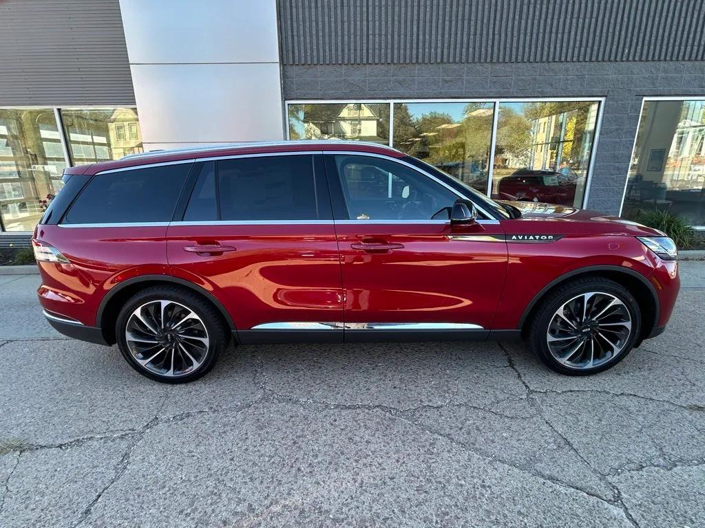 new 2025 Lincoln Aviator car, priced at $77,988