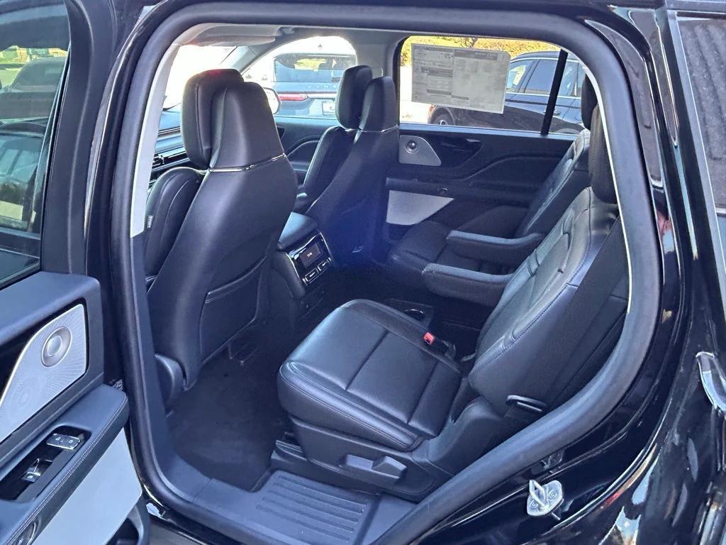 new 2025 Lincoln Aviator car, priced at $78,988