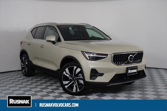 new 2025 Volvo XC40 car, priced at $50,825