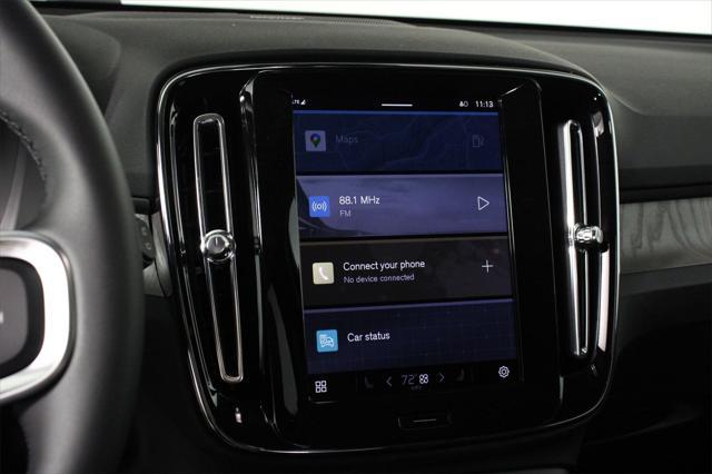 new 2025 Volvo XC40 car, priced at $51,590