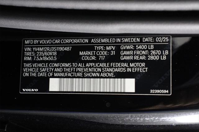 new 2025 Volvo XC60 car, priced at $49,095