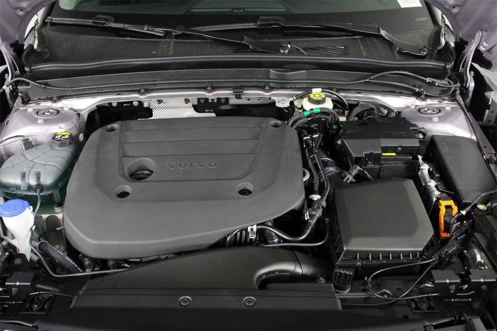 new 2026 Volvo XC40 car, priced at $45,995