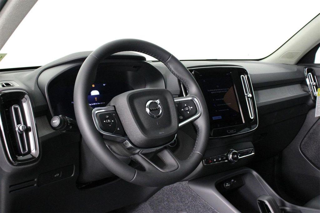 new 2026 Volvo XC40 car, priced at $45,995