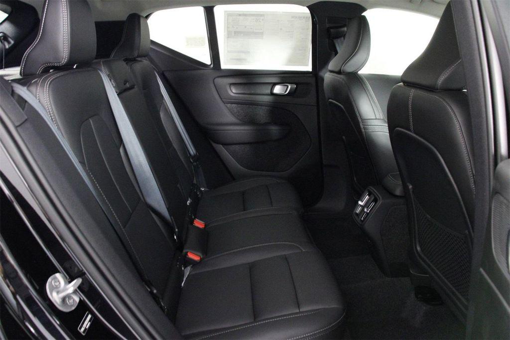 new 2025 Volvo XC40 car, priced at $51,590