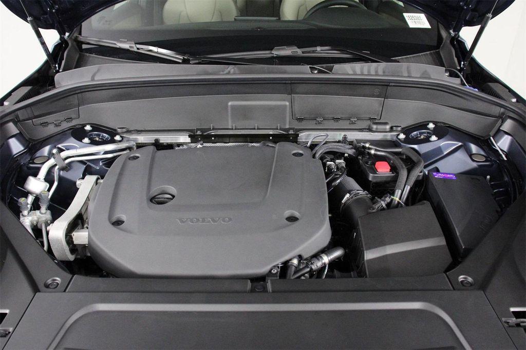 new 2025 Volvo XC90 car, priced at $69,155