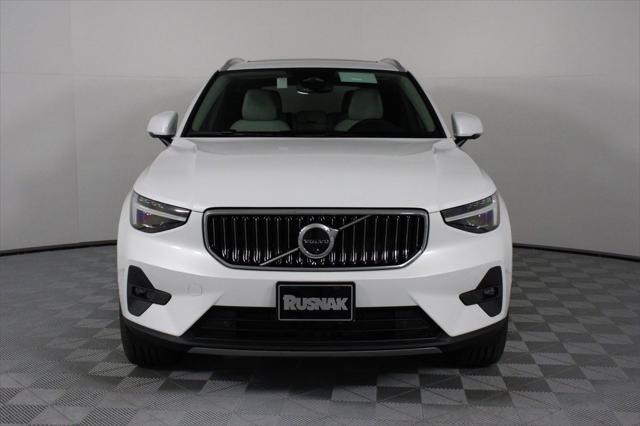 new 2025 Volvo XC40 car, priced at $48,335