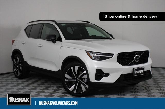 used 2025 Volvo XC40 car, priced at $37,997