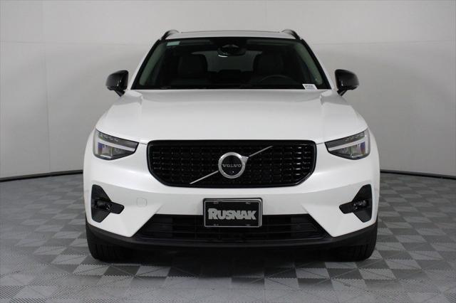 used 2025 Volvo XC40 car, priced at $37,997