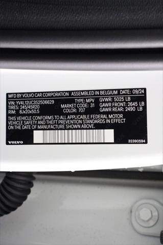 used 2025 Volvo XC40 car, priced at $37,997