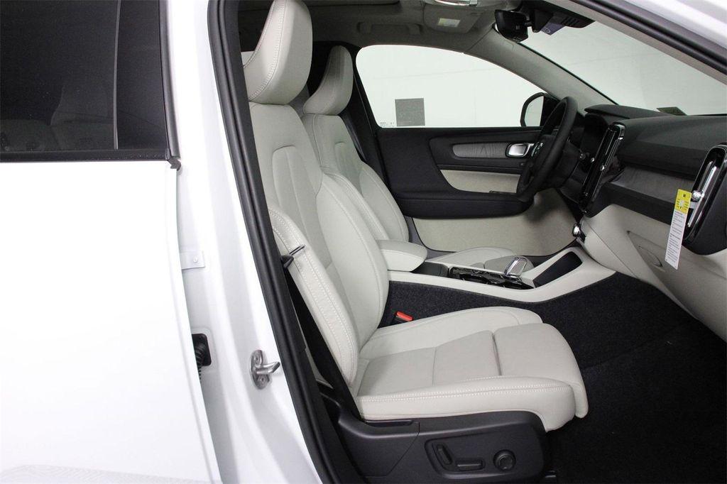 new 2026 Volvo XC40 car, priced at $46,975