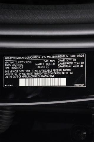 used 2025 Volvo XC40 car, priced at $35,987