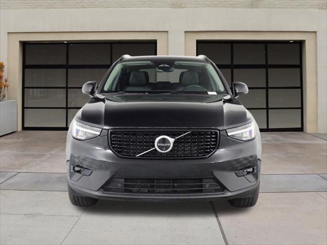 used 2025 Volvo XC40 car, priced at $35,987