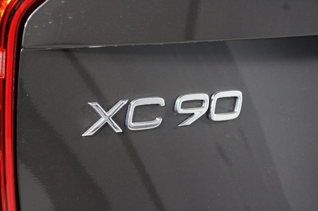 new 2025 Volvo XC90 car, priced at $68,955