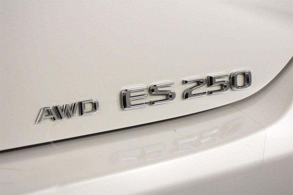 used 2021 Lexus ES 250 car, priced at $23,836